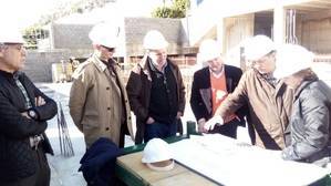 Las obras de rehabilitación que ejecuta la Junta en 12 bloques en La Fuentecica rondan el 90% del nivel de ejecución