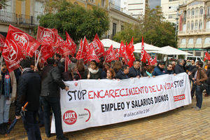 UGT y CCOO Almería salen a la calle contra la escalada de precios, el aumento de la pobreza y el bloqueo de la negociación colectiva