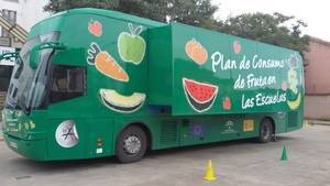 35.000 escolares de Almería conocen con el Frutibús la alimentación saludable