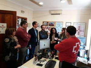 La Junta financia con más de 550.000 euros diferentes programas de acción social de Cruz Roja Almería