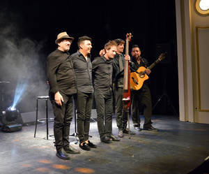 Zarrita hace vibrar al Teatro Apolo con su mezcla de flamenco puro y sones de bolero