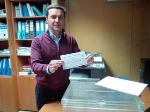 El PP vota por primera vez con urnas en los 103 municipios de Almería su presidente andaluz