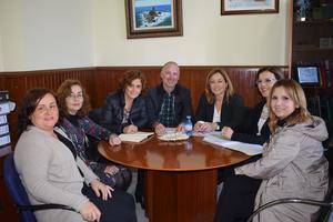 El nuevo Plan de Vivienda y el Puerto Seco centran la reunión de la alcaldesa de Níjar con el Delegado de Fomento en Almería