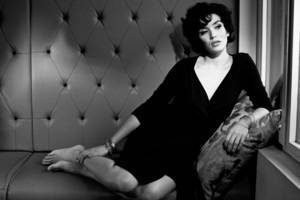 ‘Mi última noche con Sara’ en homenaje a Sara Montiel llega a Roquetas