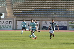 Sergio Martín se pierde el partido del domingo frente al Linares por lesión y por sanción