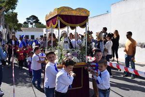 Alumnos del CEIP San Isidro celebran su procesión de Semana Santa