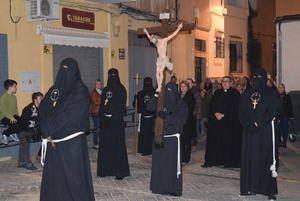 Gádor comparte con “La Redención” el Penitencial Viacrucis de Silencio