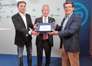 Gabriel Amat presenta 2.737 avales para seguir presidiendo el Partido Popular de Almería
