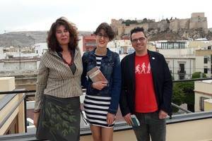 La Facultad ‘José Ángel Valente’ acerca la obra de Almudena López a la sociedad