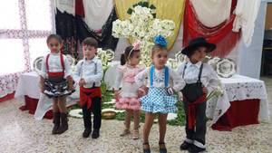 La Escuela Infantil Mar de Alborán, la AVV Venta Gaspar y la Hermandad de las Angustias ganan el concurso de Cruces