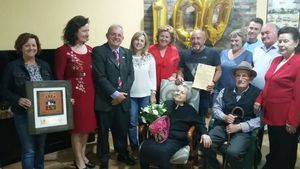 Homenaje a Dolores Maldonado Rodríguez al cumplir un siglo de vida
