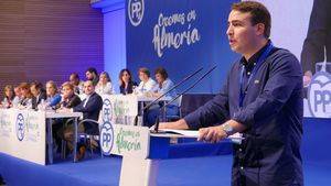 El presidente de NNGG Almería define a Amat como "sagaz y sobresaliente"