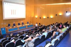 La UAL debate sobre los beneficios del ejercicio físico en la obesidad