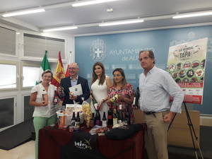 Casi un centenar de empresas se implica en la celebración del Día Mundial de la Tapa en Almería