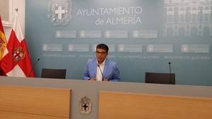 Miguel Cazorla: “El asunto de las playas de la capital va camino de convertirse en el mayor engaño y vergüenza de la historia”