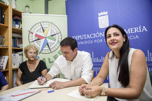 Diputación colabora con los programas de integración y contra el desarraigo de ASALER