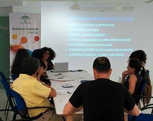 Empresas creativo-culturales de Almería y Málaga participan en un taller organizado por Andalucía Emprende