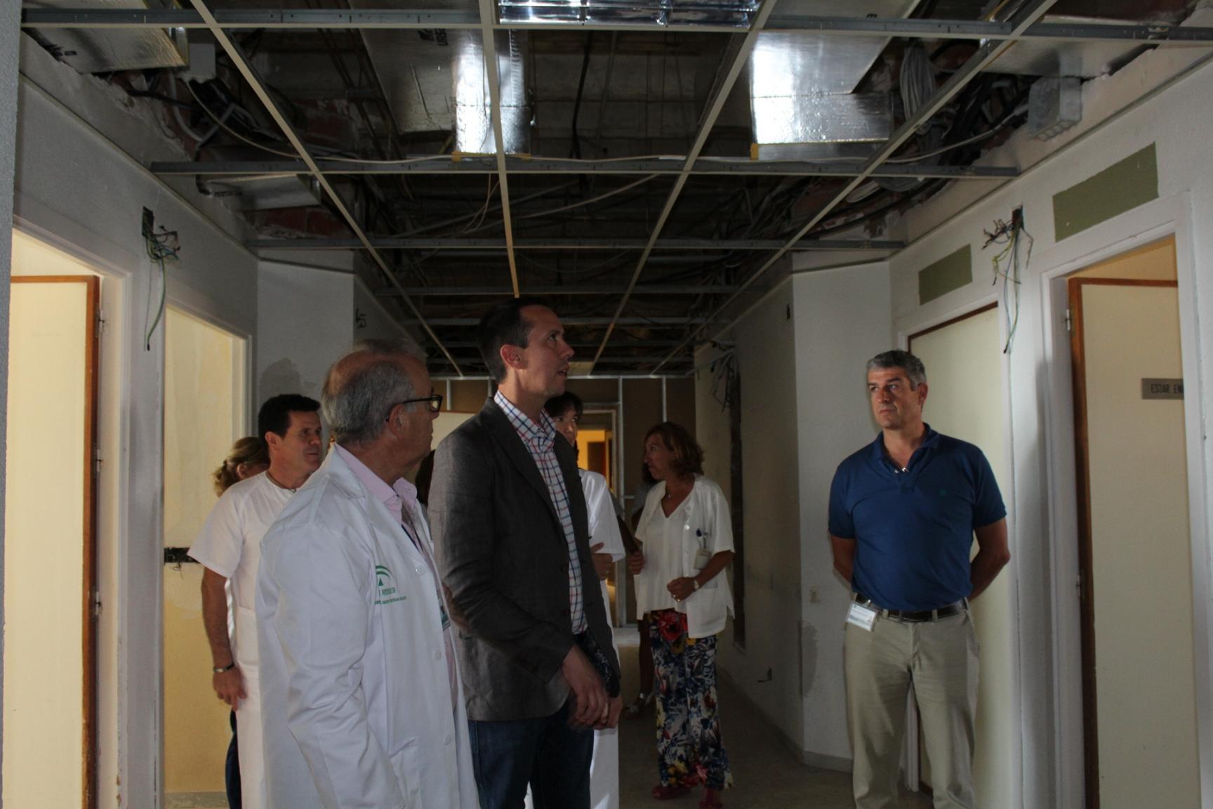 La Junta Comienza A Eliminar Las Duchas Colectivas Del Hospital Torrecardenas Noticias De Almeria