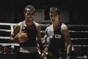 Emoción y espectáculo en la XVI Velada de Boxeo de la Feria de Almería