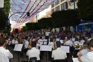 La Banda Municipal no falla en su cita anual con los niños en la Feria de Almería