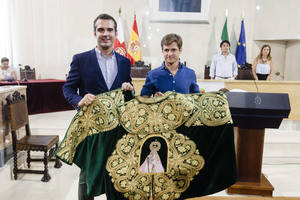 El Juli al recibe su tercer Capote de Paseo
