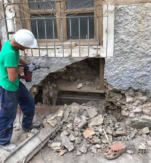 Comienza la instalación de los cristales de la nueva cúpula del Convento de Albox