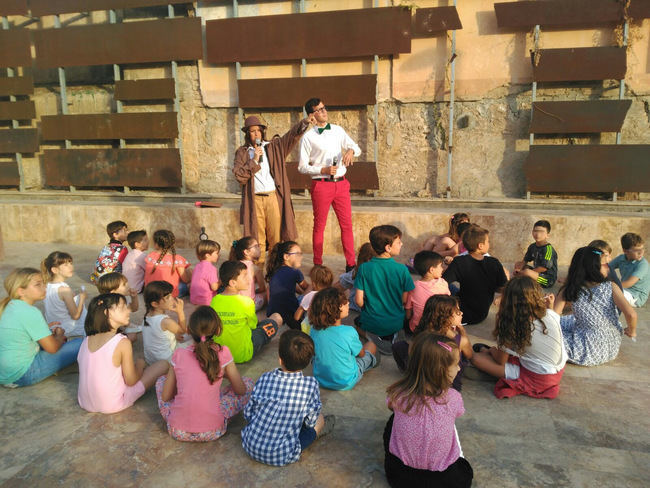 ‘Almería se acerca a ti’ descubre la capital a los alumnos de los centros educativos de la provincia
