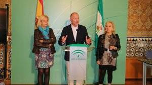 Medio millón de euros aporta la Junta al Consorcio de Tansporte