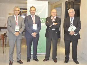 Cajamar firma un convenio con la Asociación Comercial Española de Fertilizantes