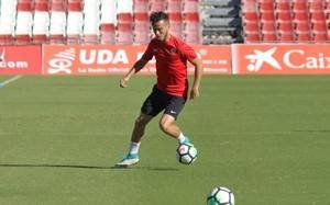 Callejón y Corredera, del filial, entran en la convocatoria del primer equipo