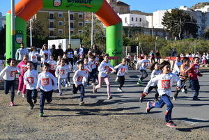 Cerca de 300 escolares de Gádor participan en la carrera solidaria a favor de los niños de Sudán