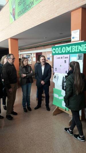 IES ‘Carmen de Burgos’ conmemora el 150 aniversario del nacimiento de 'su' escritora
