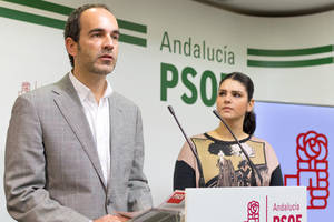 El PSOE acusa a PP y Gicar de estar “saqueando” el Ayuntamiento de Carboneras