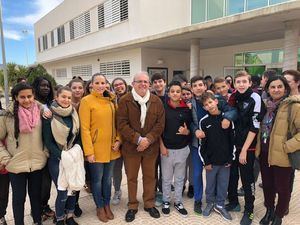 Alumnos del IES 'Villa de Vícar' se incorporan al proyecto de Educación Vial