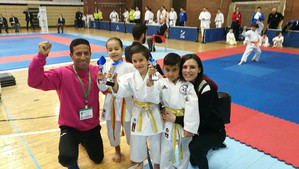La cantera del kárate almeriense logra trece podios en el Campeonato de Andalucía