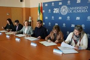 La Autoridad Portuaria firma un contrato de investigación ambiental con la UAL