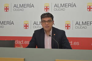 Cazorla: “La adaptación del Plan General de 1998 a la LOUA llega tarde”