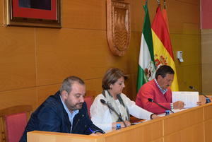 El Ayuntamiento de Gádor apoya equiparación salarial de los profesionales sanitarios andaluces