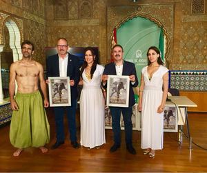 Almócita celebra ‘La Noche de los Candiles’ con música folk, danza, talleres y el candil más grande del mundo