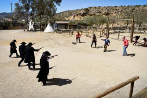 Almería cabalga de nuevo con la épica recreación del Duelo de OK Corral