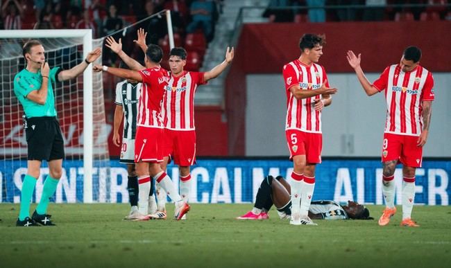 Almería, de décimo segundo a tercero en seis jornadas