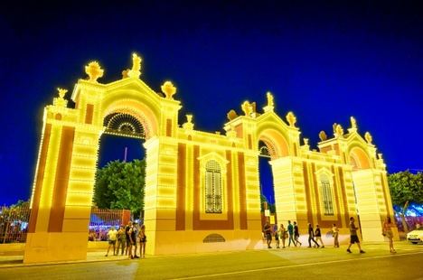 El Ayuntamiento licita el alumbrado de la Feria por 129.000 euros