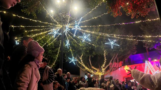 Fernán Pérez acoge el encendido ‘mágico’ del alumbrado navideño de Níjar