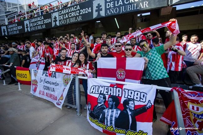 Aficionados al rojo en Anduva