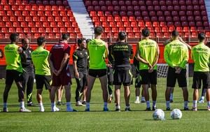Almería se prepara para el duelo clave ante el Málaga