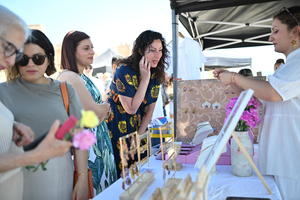 ‘Sunny Market’ llena de vida, arte y creatividad el Cerro de San Cristóbal
