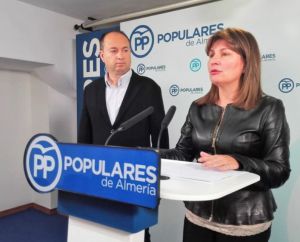 PP lamenta que Sánchez "insista en maltratar" a Almería "recortando dinero"