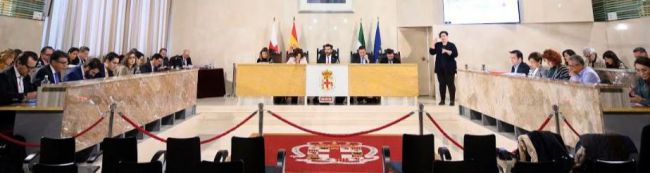 Vox condena el franquismo y Podemos y PSOE se abstienen en la Memoria del Holocausto
