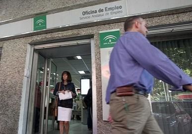Empleo impulsa el asociacionismo entre los autónomos con 3 millones