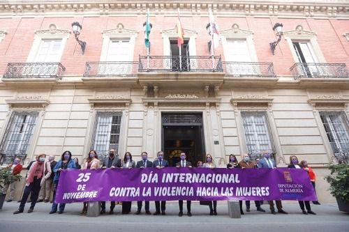 La Diputación permanece en alerta ante el maltrato a la mujer durante la pandemia